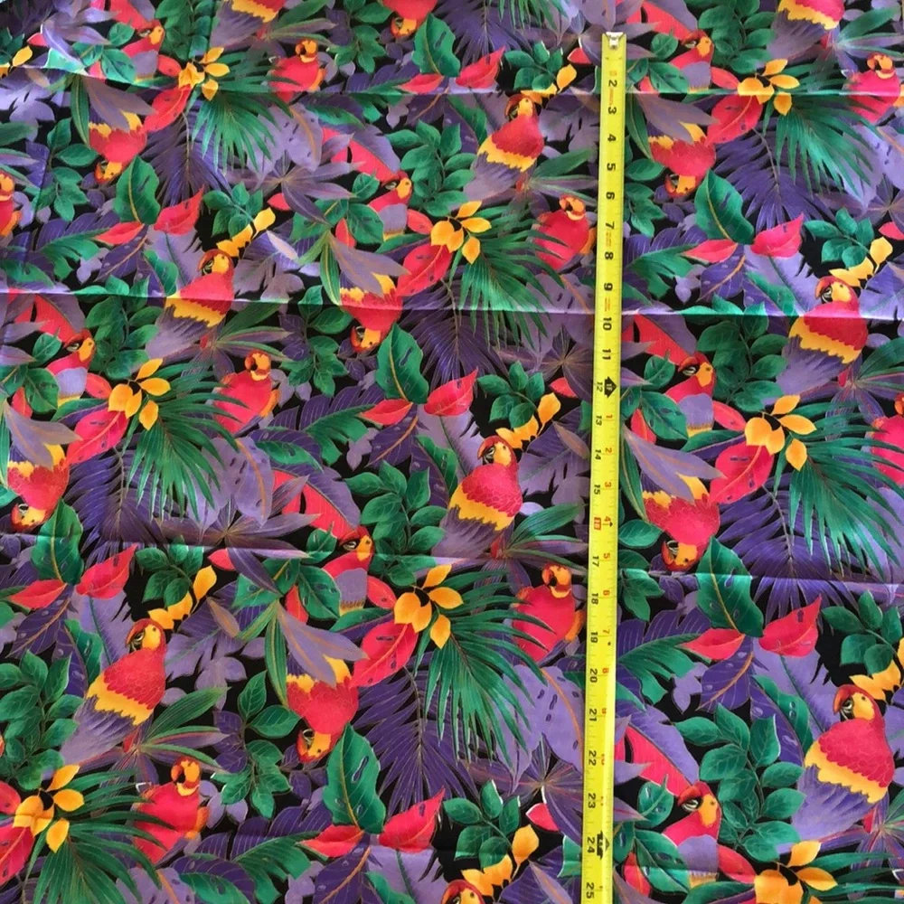 🦜TROPICAL PRINT FABRIC🦜 - Picture 5 of 5